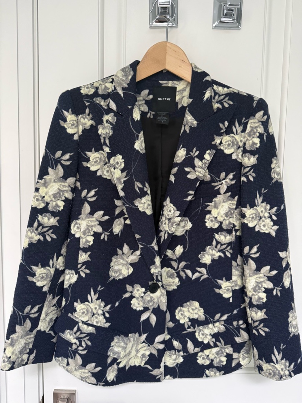 Smythe Navy Blazer with Cream Floral Jacquard
